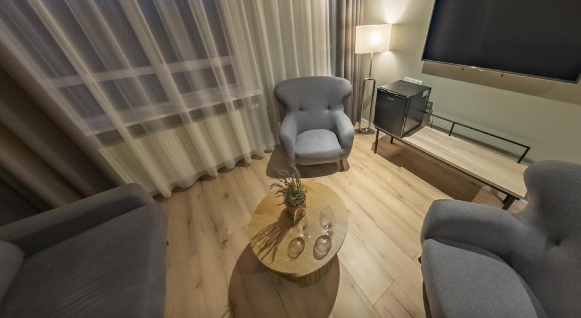 Hotel Varmaland Kültér fotó